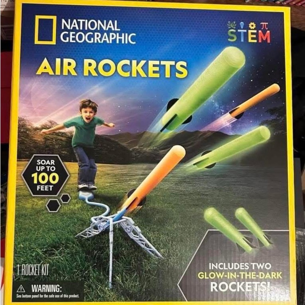 National Geographic Glow Air Rockets - Green and Orange